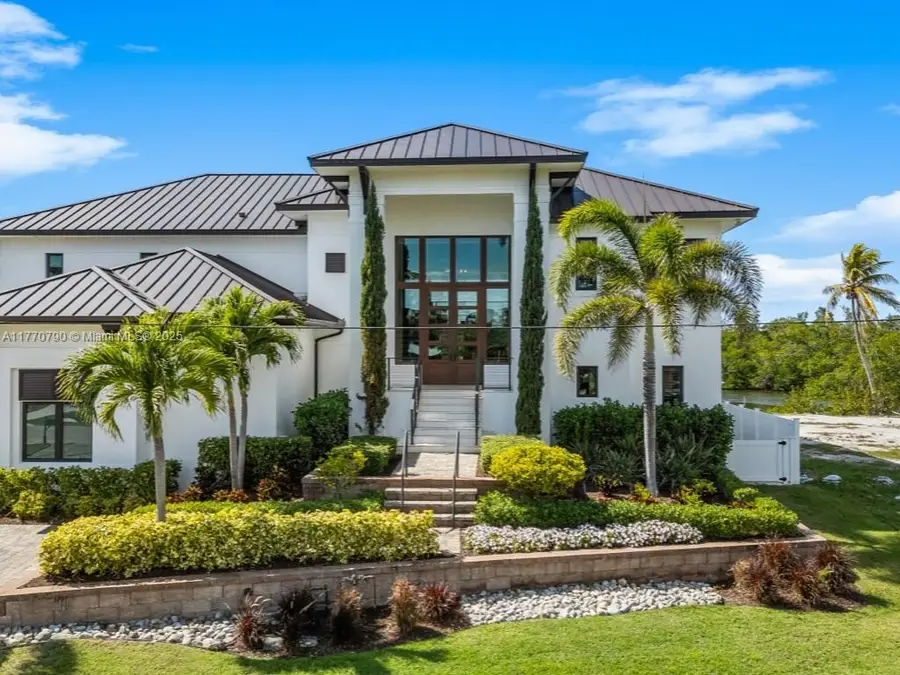 Address Withheld By Seller, Naples, FL 34104 - Image #2