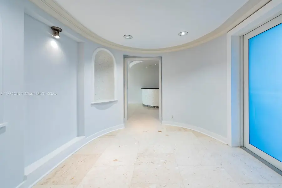 333 Sunset Dr #804, Fort Lauderdale, FL 33301 - Image #3