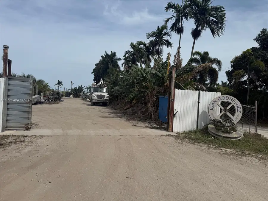 Address Withheld By Seller, Miami, FL 33187 - Image #2