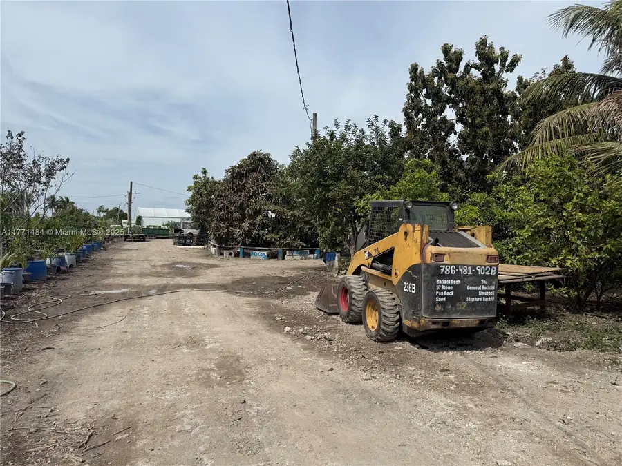 Address Withheld By Seller, Miami, FL 33187 - Image #3