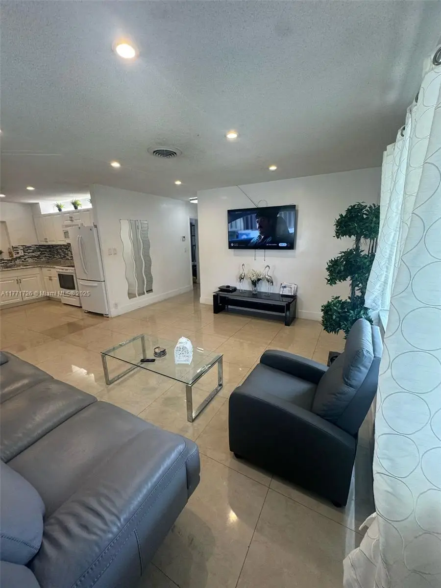 4808 NW 27th Ter, Tamarac, FL 33309 - Image #2