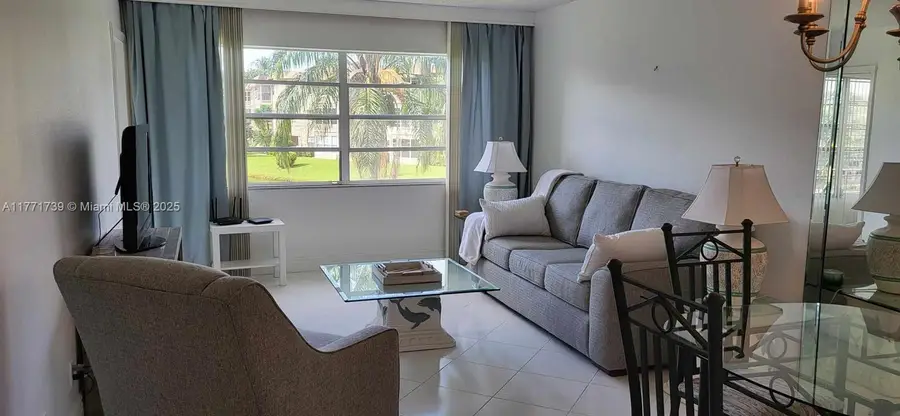 4700 NW 35th St #511, Lauderdale Lakes, FL 33319 - Image #3