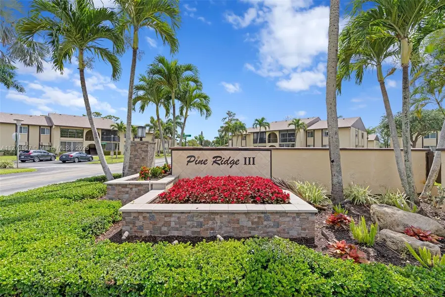 336 Pine Ridge Cir #B-1, Greenacres, FL 33463 - Image #2