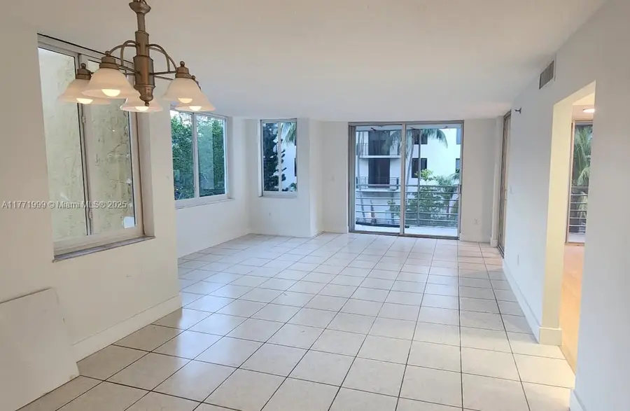 17890 W Dixie Hwy 318 Hwy #3, North Miami Beach, FL 33160 - Image #3