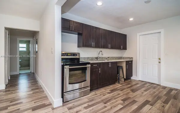 2542 Fillmore St, Hollywood, FL 33020