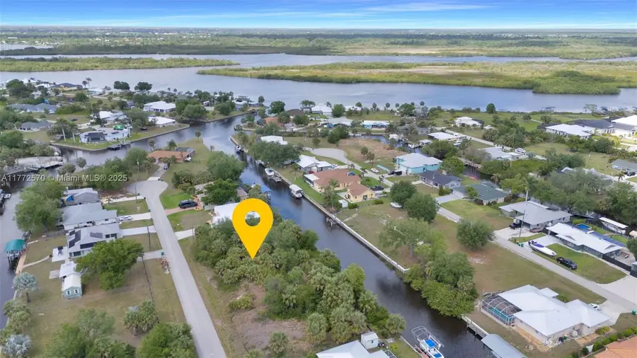 28450 Sabal Palm Dr, Punta Gorda, FL 33982 - #2