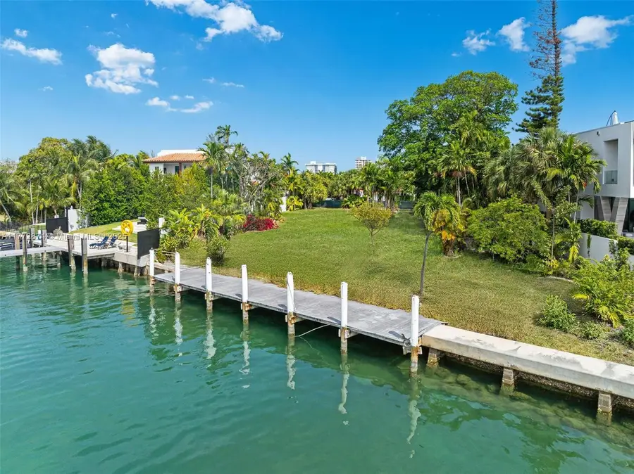 9224 Bay Dr, Surfside, FL 33154 - Image #3