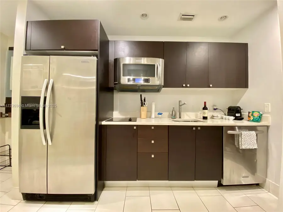 5300 NW 87th Ave #1006, Doral, FL 33178 - Image #2