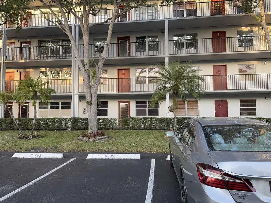 1401 SW 134th Way #105C, Pembroke Pines, FL 33027 - Image #2