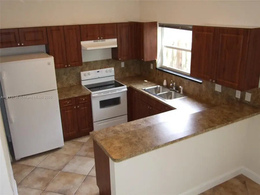 14082 SW 50th Ct, Miramar, FL 33027 - Image #2