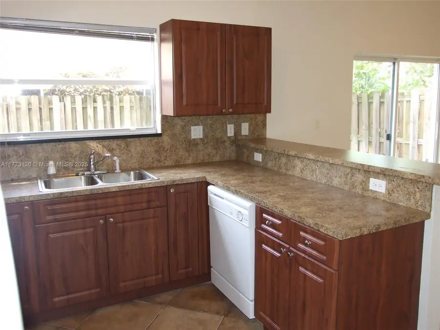 14082 SW 50th Ct, Miramar, FL 33027 - Image #3