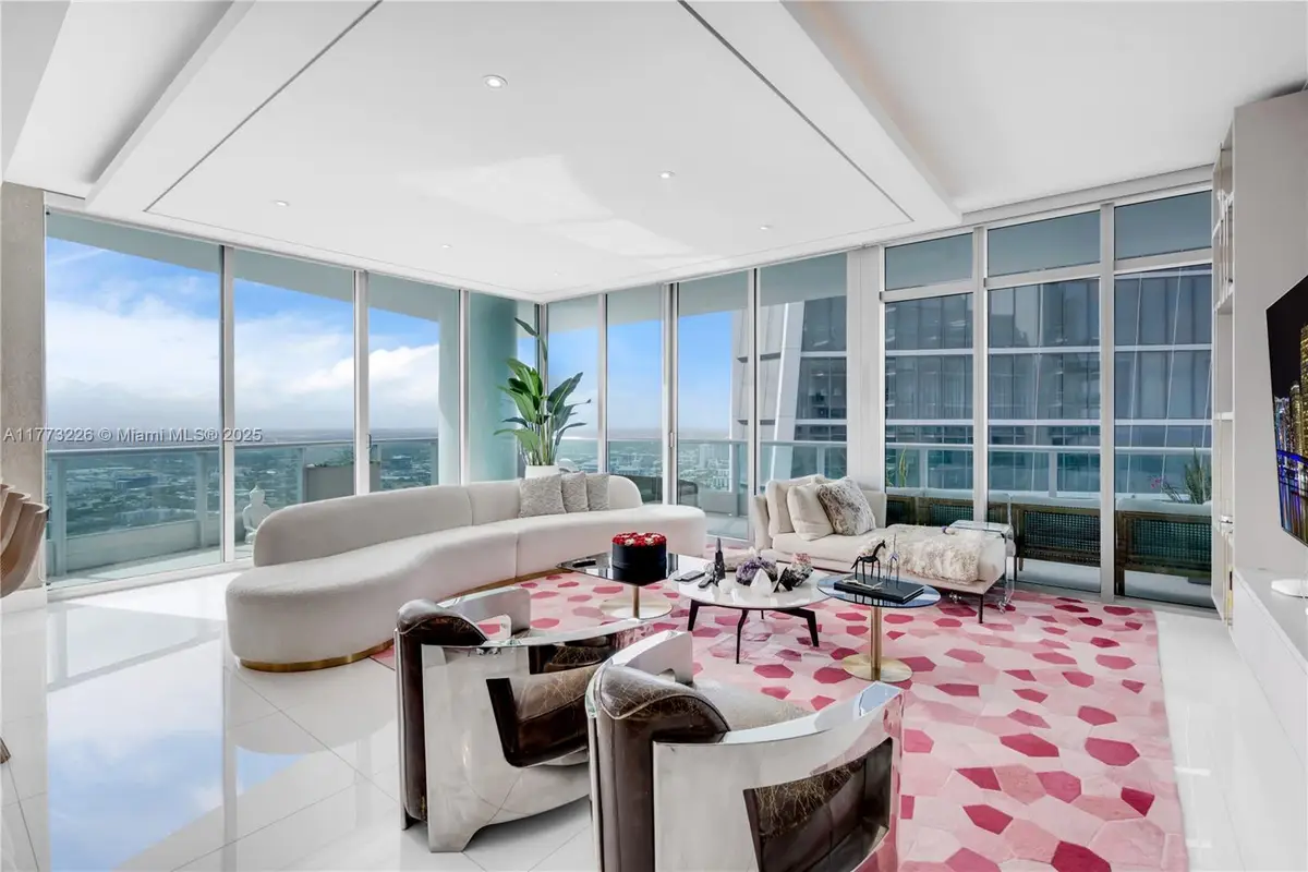 900 Biscayne Blvd #PH6109, Miami, FL 33132 - #1