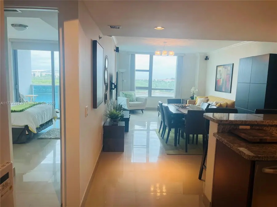 2641 N Flamingo Rd #806, Sunrise, FL 33323 - Image #2