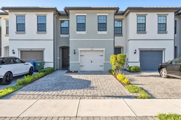 2157 S Appleton Cir S #2157, Oakland Park, FL 33309