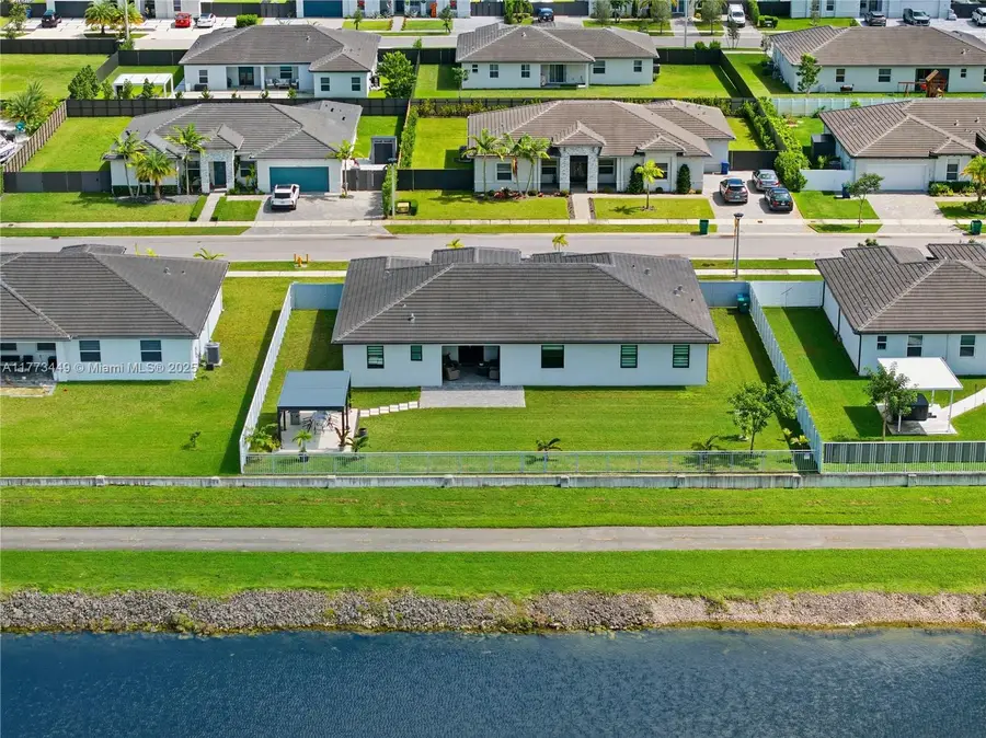 19080 SW 133 Ct, Miami, FL 33177 - Image #2