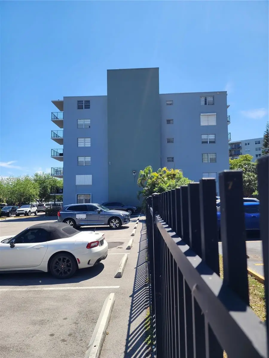 12500 NE 15th Ave #112, North Miami, FL 33161 - Image #2
