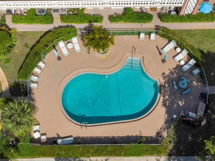 3701 Tyler St #104, Hollywood, FL 33021 - Image #2
