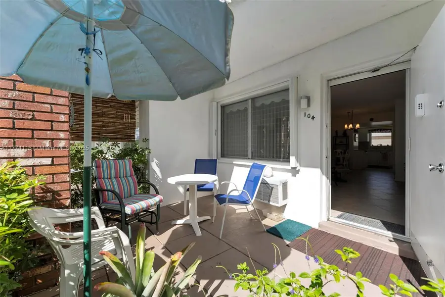 3701 Tyler St #104, Hollywood, FL 33021 - Image #3