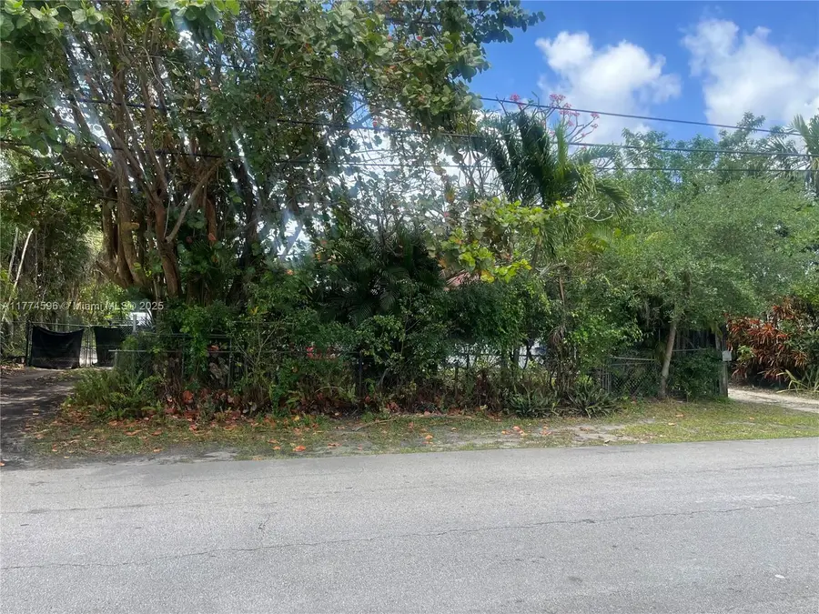 15260 NE 2nd Ave, Miami, FL 33162 - Image #2