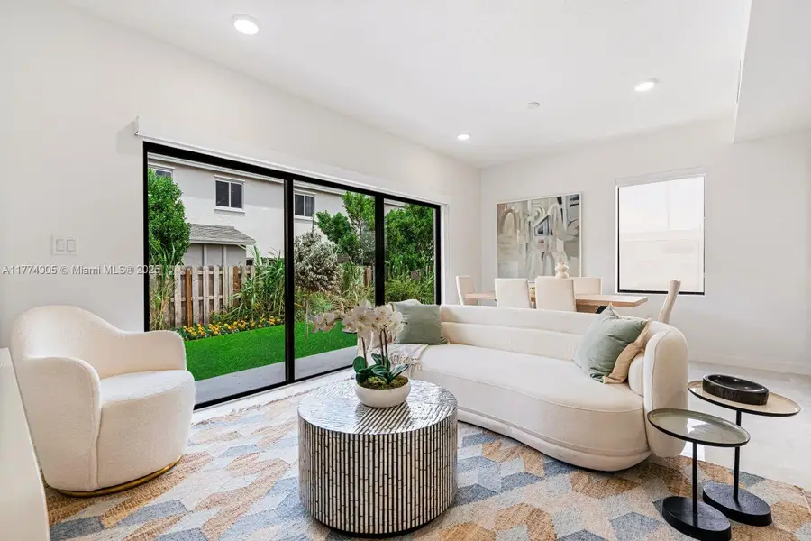 418 NW 13 Ct, Florida City, FL 33034 - Image #2