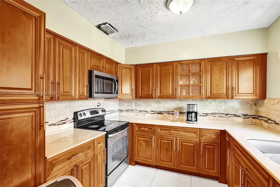 Address Withheld By Seller, Miami, FL 33162 - Image #2