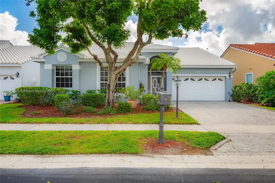 23274 Alora Dr, Boca Raton, FL 33433 - Image #2