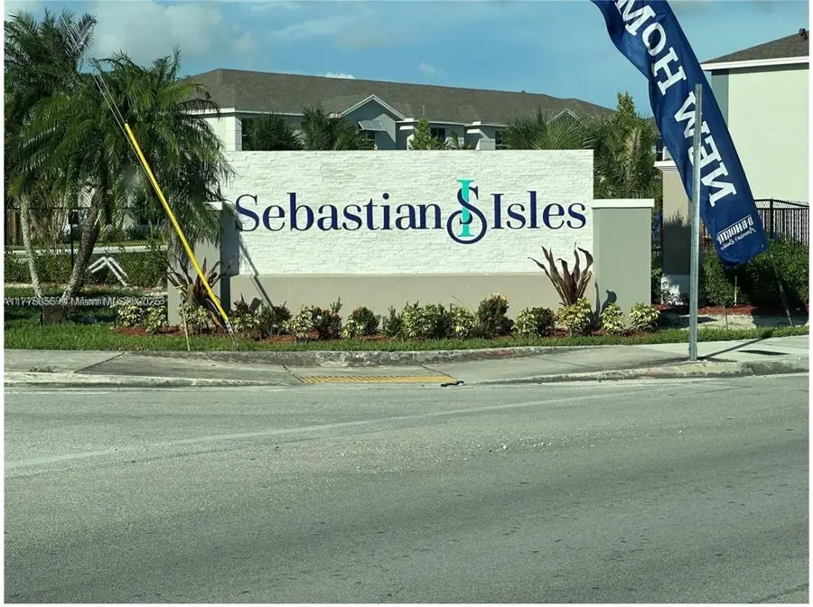 305 NE 1st Dr #305, Florida City, FL 33034 - Image #2