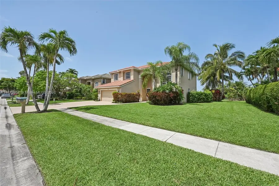 9145 Picot Ct, Boynton Beach, FL 33472 - Image #2