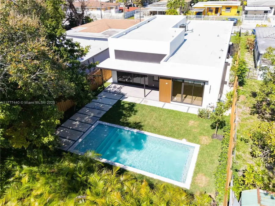 412 NW 47th St, Miami, FL 33127 - Image #3