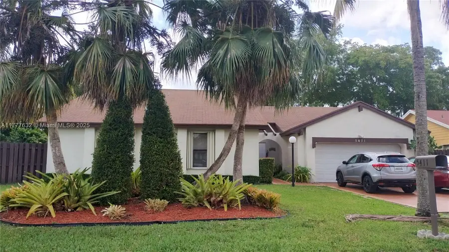 5411 SW 147th Ct, Miami, FL 33185 - Image #2