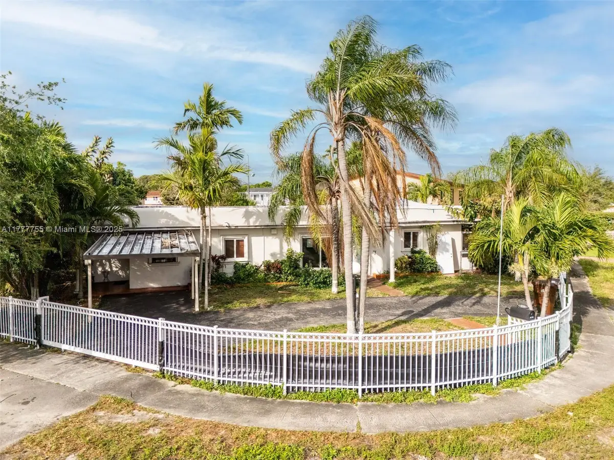 660 E 10th Pl, Hialeah, FL 33010 - Image #1