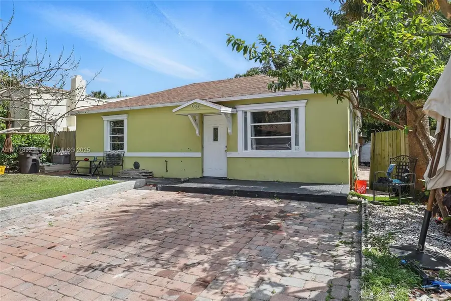 936 38th St, West Palm Beach, FL 33407 - Image #2
