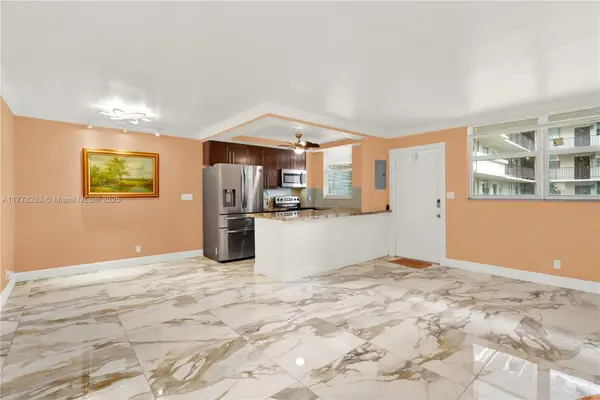 1811 Jefferson St #209, Hollywood, FL 33020