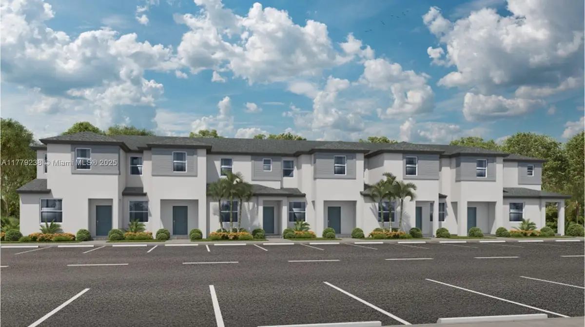 27720 SW 156 Ct, Kendale Lakes Tamiami, FL 33032 - Image #1