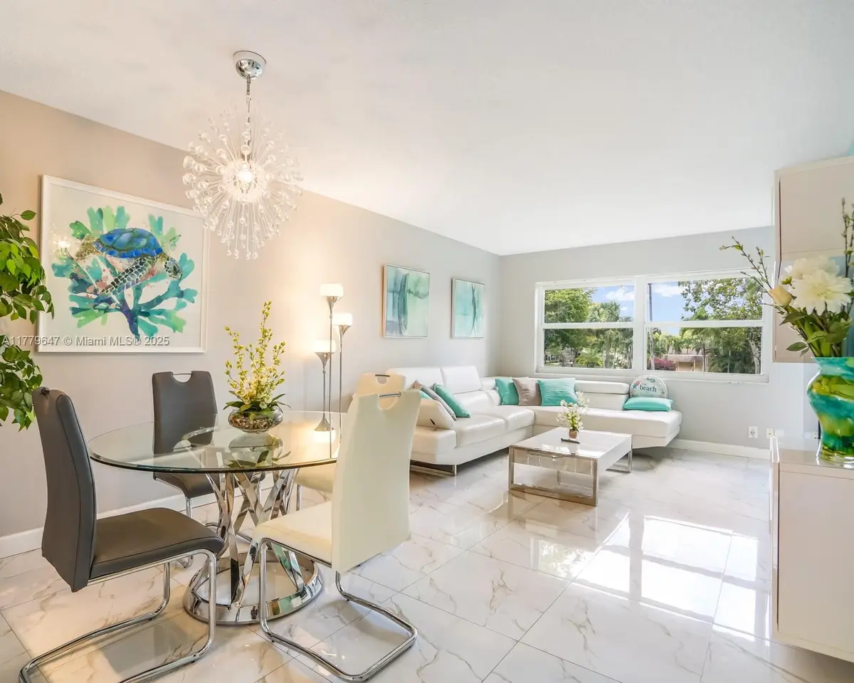 5121 W Oakland Park Blvd #205, Lauderdale Lakes, FL 33313 - Image #1