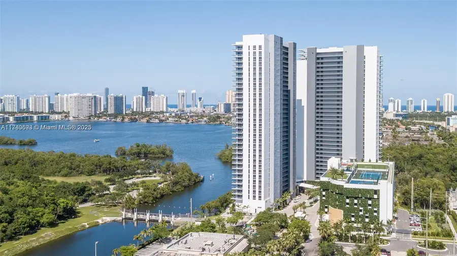 16385 Biscayne Blvd #904, North Miami Beach, FL 33160 - #2