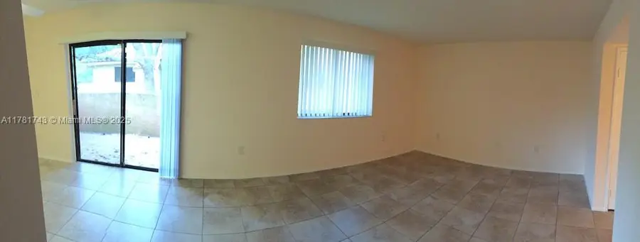 3204 Coral Lake Dr #3204, Coral Springs, FL 33065 - Image #2