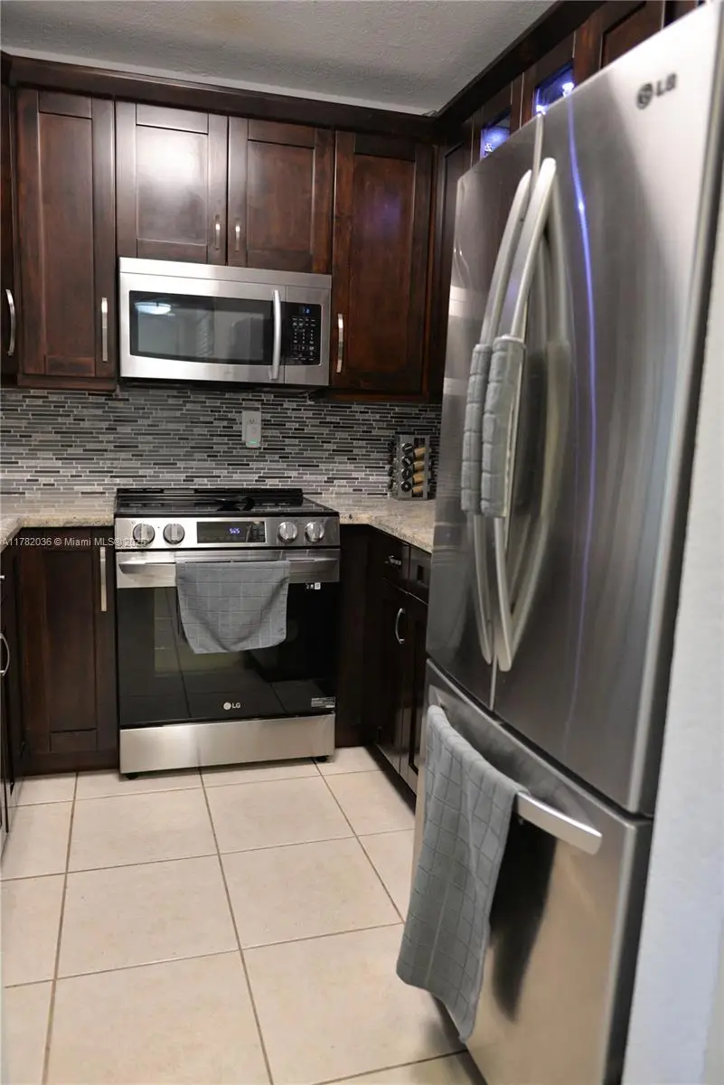 10900 SW 104th St #314, Miami, FL 33176 - Image #2