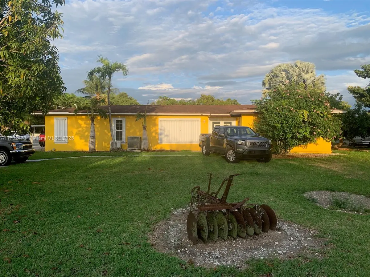 24105 SW 124th Ave, Homestead, FL 33032 - Image #1