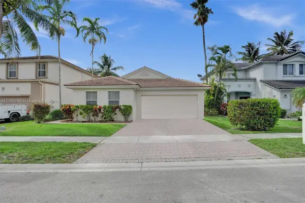 7324 NW 1st Pl, Plantation, FL 33317