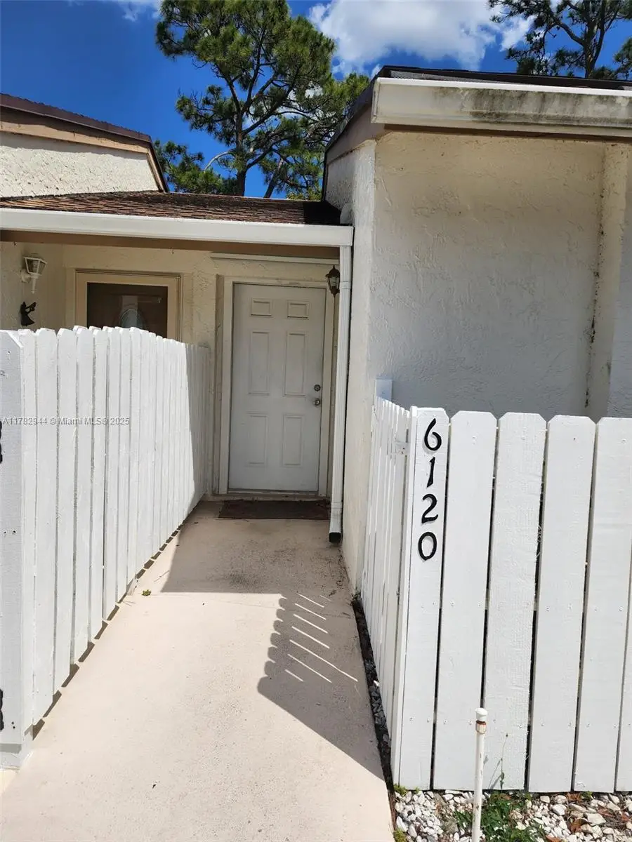 6120 Newstead Ct, Greenacres, FL 33463 - Image #2