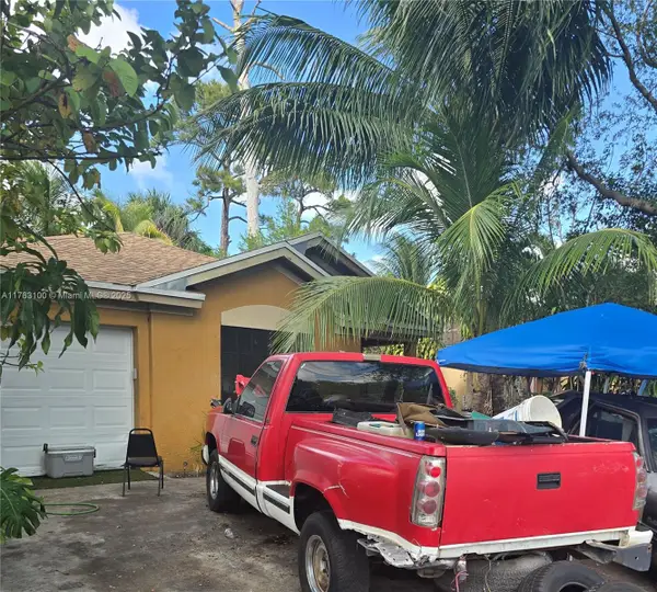 2817 NW 9th St, Fort Lauderdale, FL 33311