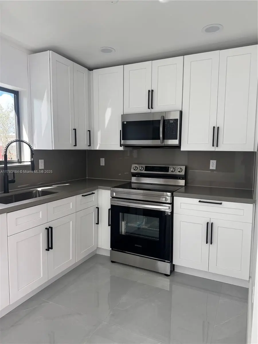 2970 NW 45, Miami, FL 33142 - Image #3