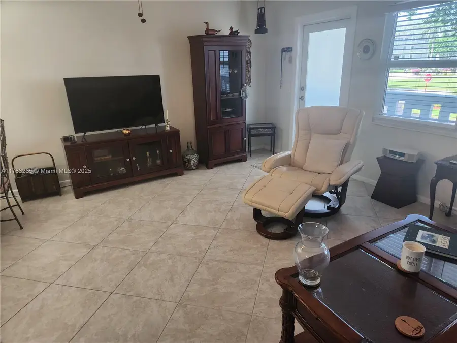 2114 E Cambridge E #2114, Deerfield Beach, FL 33442 - #2