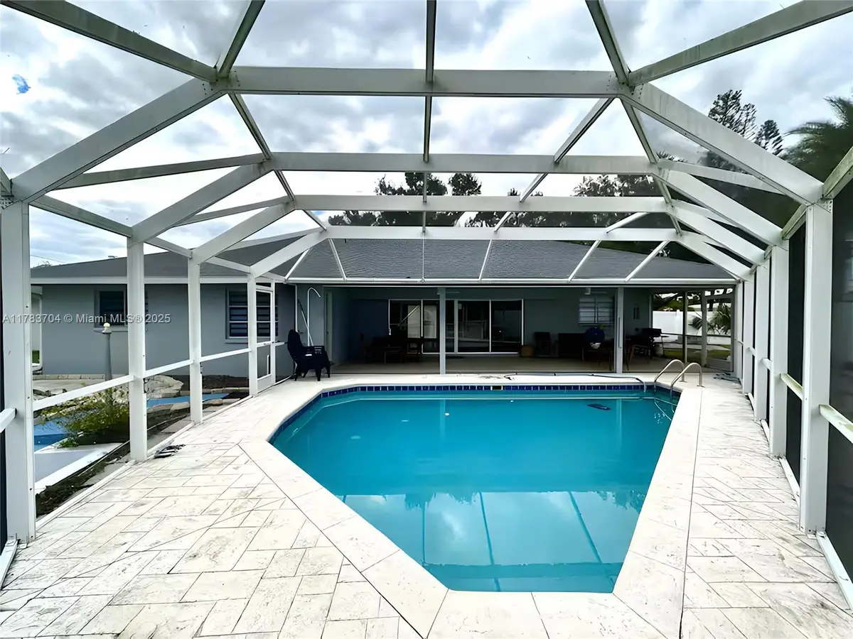 1398 Harbor View Dr, Fort Myers, FL 33917 - Image #1
