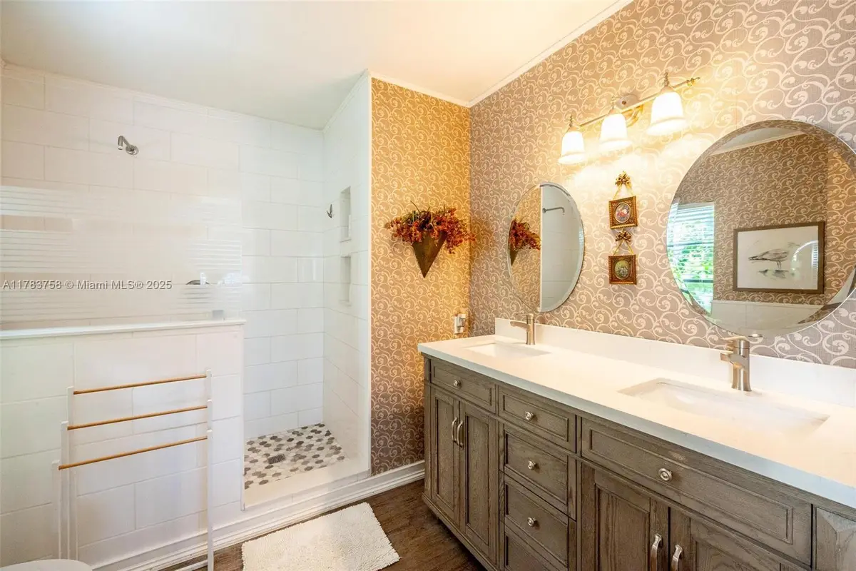 9909 NW 52nd Ln, Doral, FL 33178 - Image #1