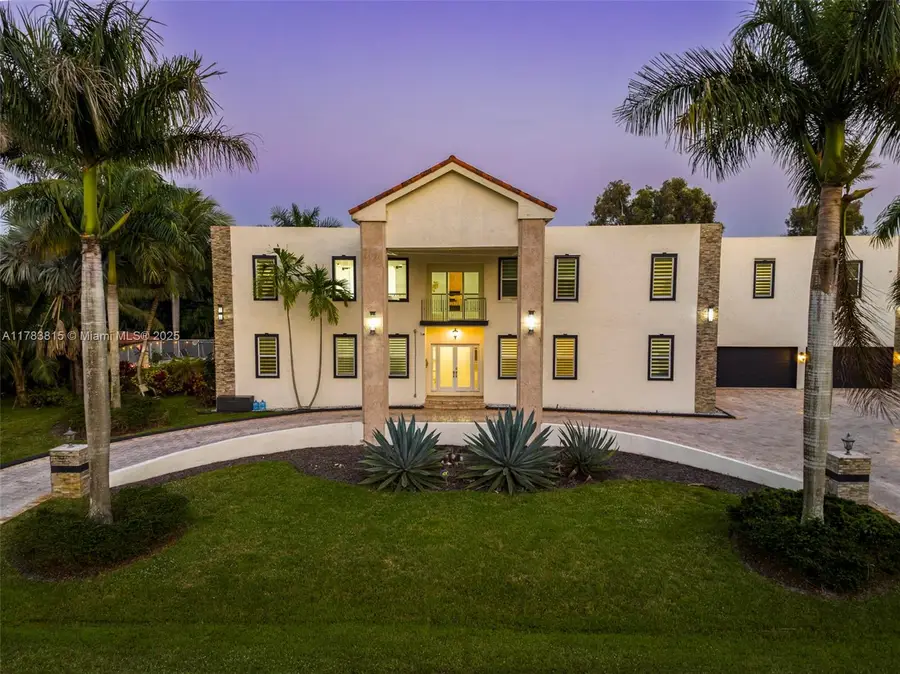 1430 NW 114th Ave, Plantation, FL 33323 - Image #2