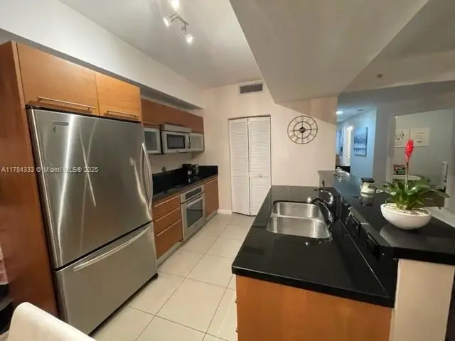 253 NE 2nd St #1008, Miami, FL 33132 - #2