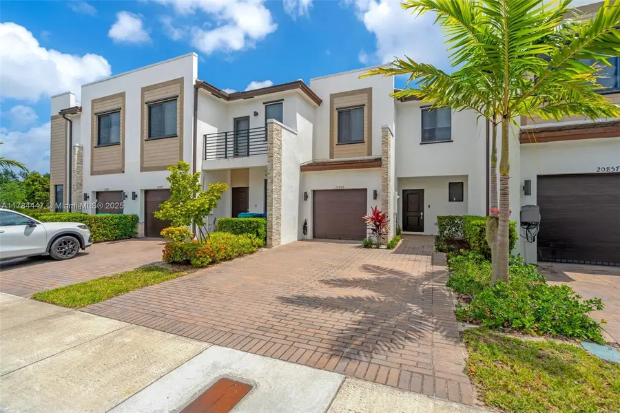 20865 NE 7th Ct, Miami, FL 33179 - Image #3