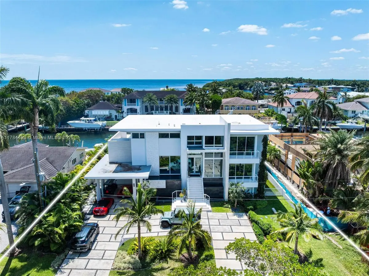 830 Lugo Ave, Coral Gables, FL 33156 - Image #1